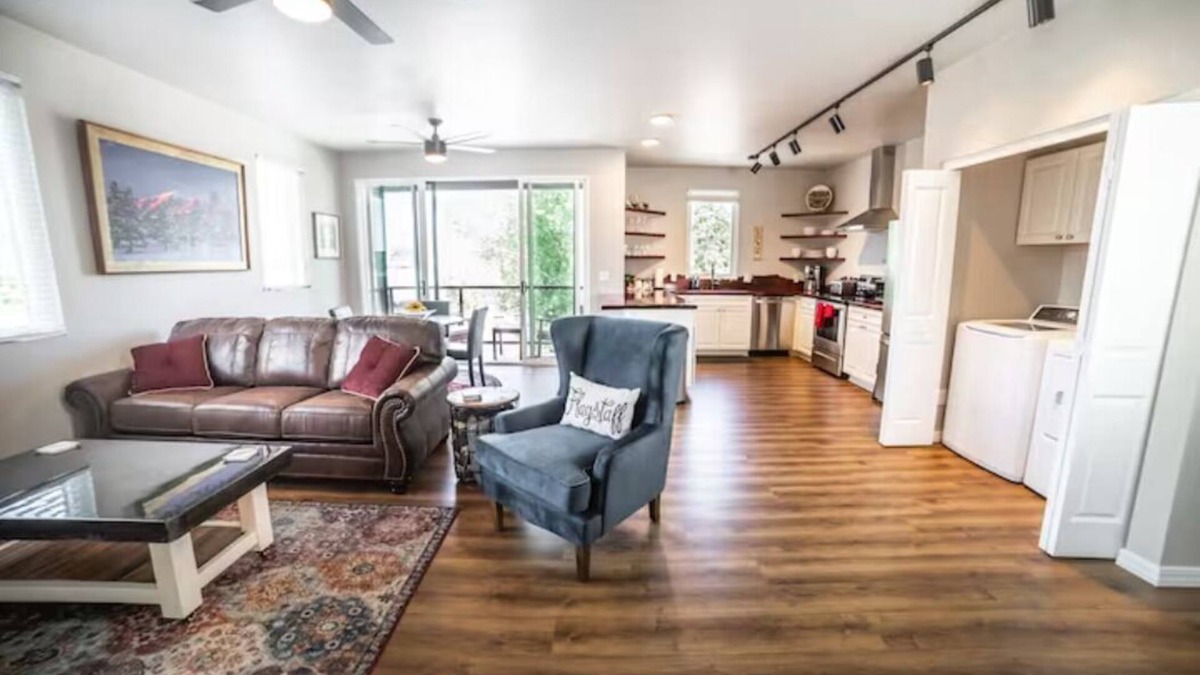 Southside Apartment | 301The Lofts, by Flagtown, 2 bed 2 bath