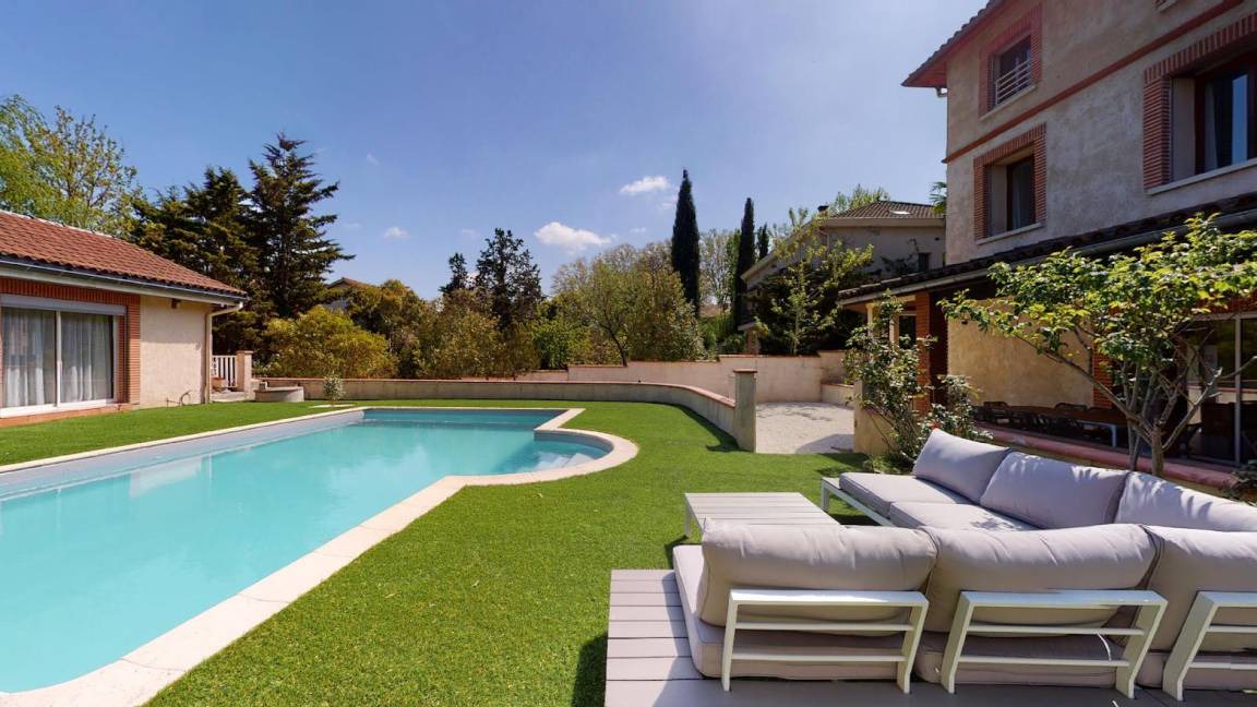 Chateau de l'Hers Resort | 303 m² Private room ∙ 1 bedroom ∙ 2 guests