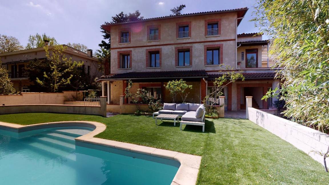 Chateau de l'Hers Resort | 303 m² Private room ∙ 1 bedroom ∙ 2 guests