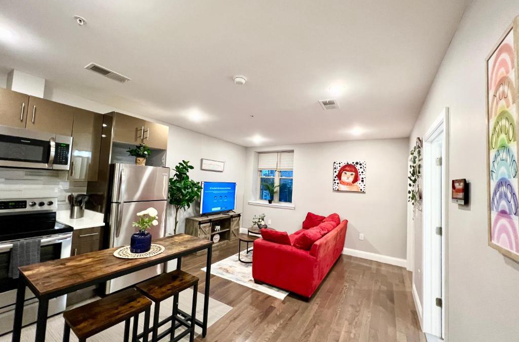 Logan Square Apartment | 304Stunning and comfy 1BDR APT in Center city