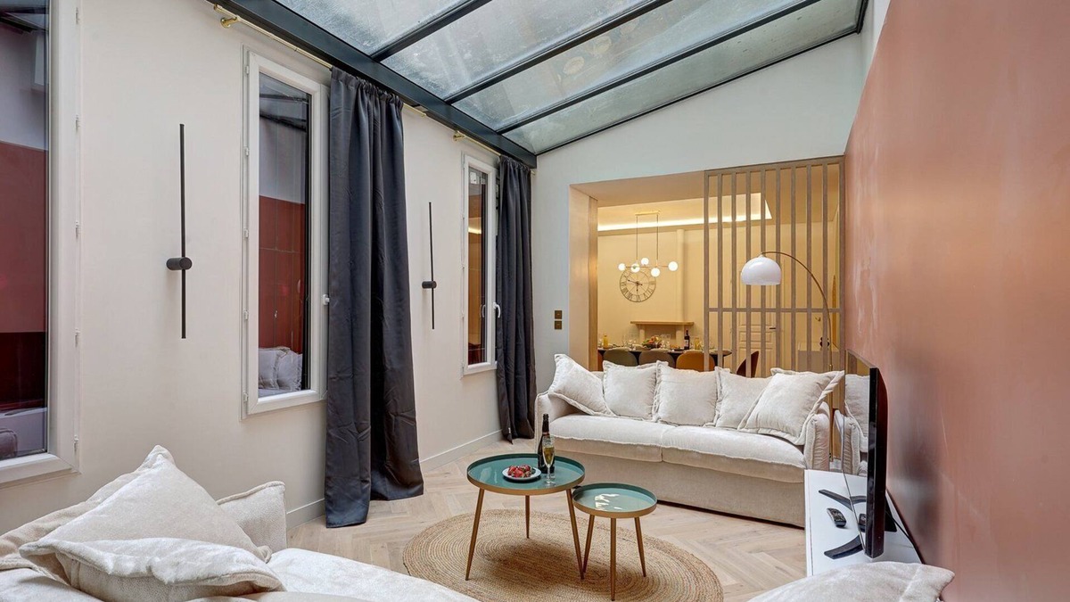 Quartier de la Porte-Saint-Denis Apartment | 305 Suite Lion - Superb apartment in Paris