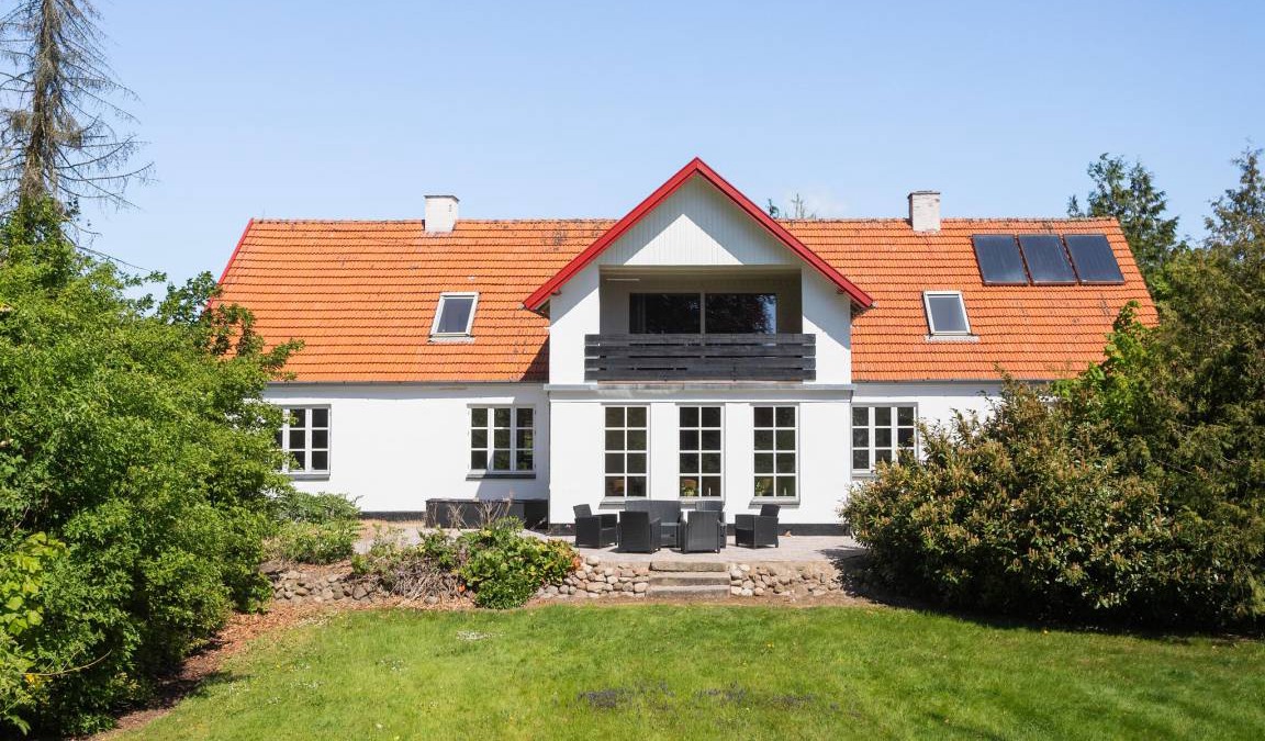 Haslev House | 306 m² Farmhouse ∙ 7 bedrooms ∙ 16 guests