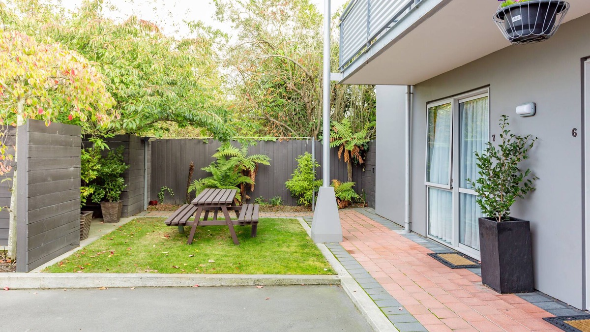 Upper Riccarton Hotel | 306 Motel Apartments