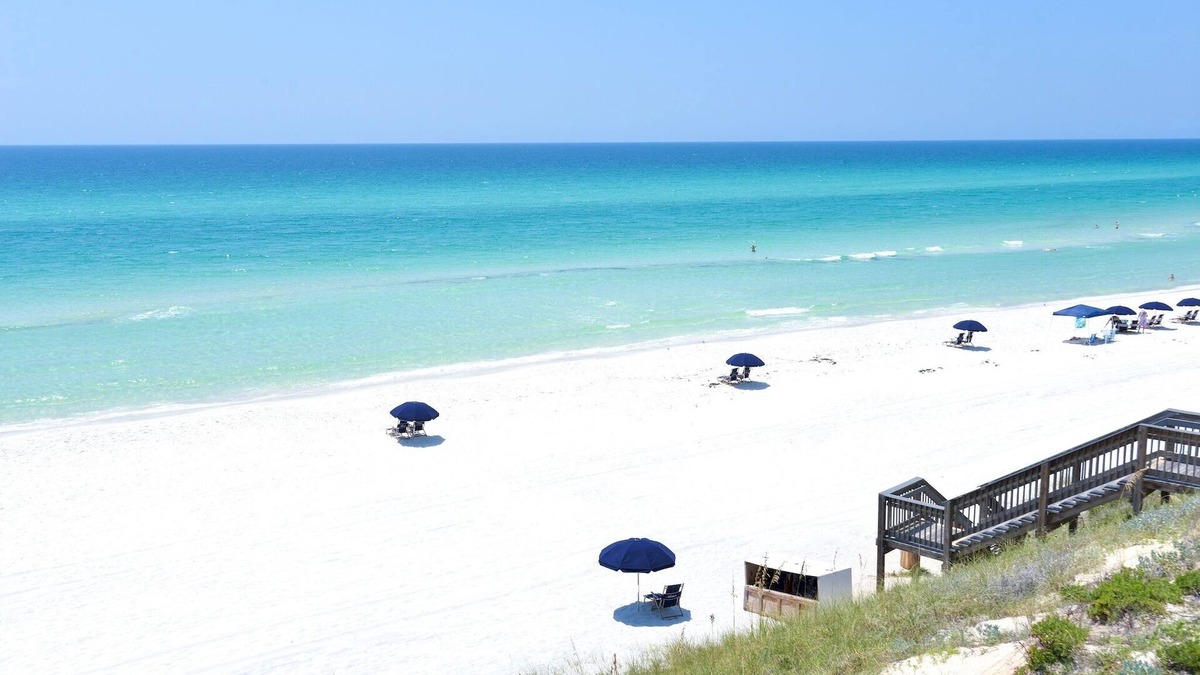 White's Gulfview House | 30A Beach Bungalow in Inlet: Steps from Sea, Pool with Golf Cart & Cruiser Bikes