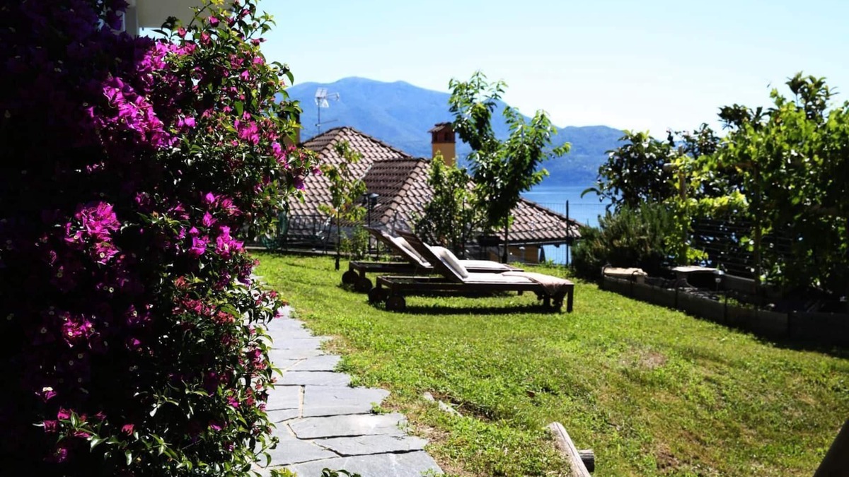 Cannero Riviera Apartment | 3½-room apartment with 2 terraces, garden and beautiful view of the lake