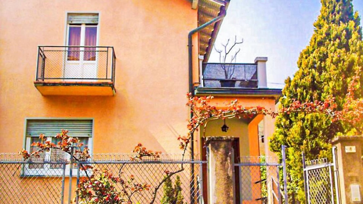Cannobio Apartment | 3½-room apartment with 3 balconies on the edge of the splendid old town of Cannobio