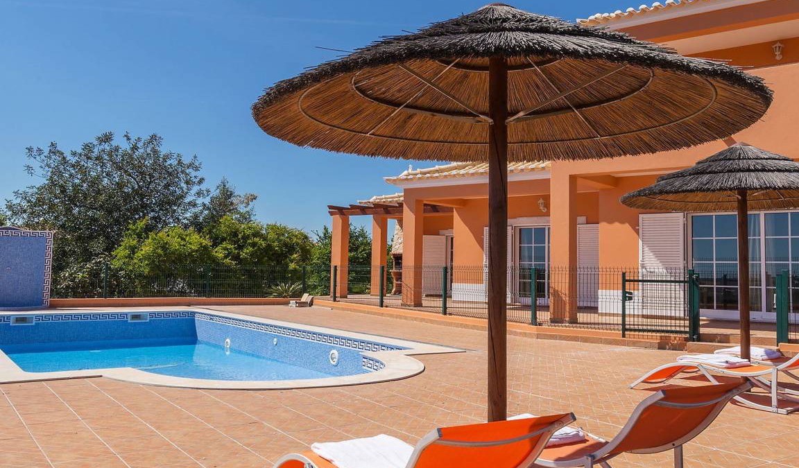 Monte Raposo Villa | 313 m² Villa ∙ 4 bedrooms ∙ 8 guests