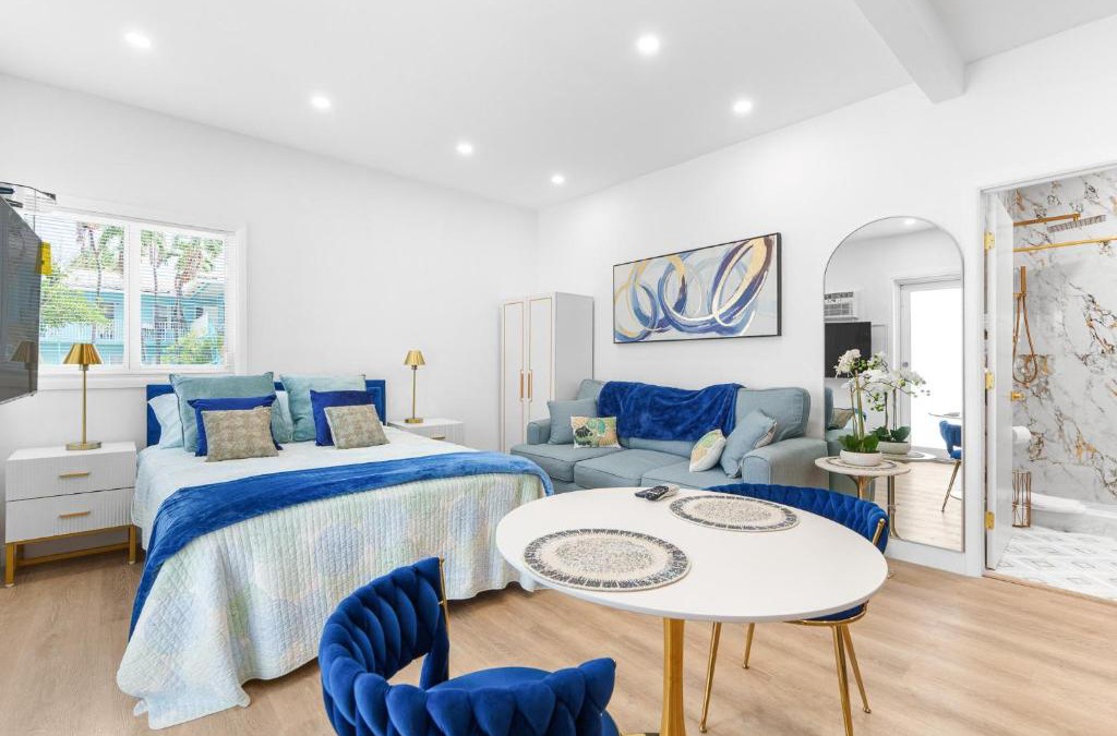 Hollywood Apartment | 316 Seascape Unit 2