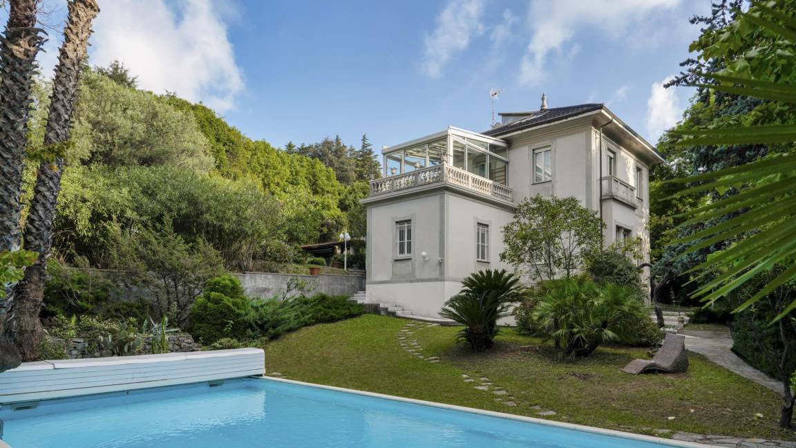 Albisola Superiore Villa | 317 m² Villa ∙ 3 bedrooms ∙ 8 guests