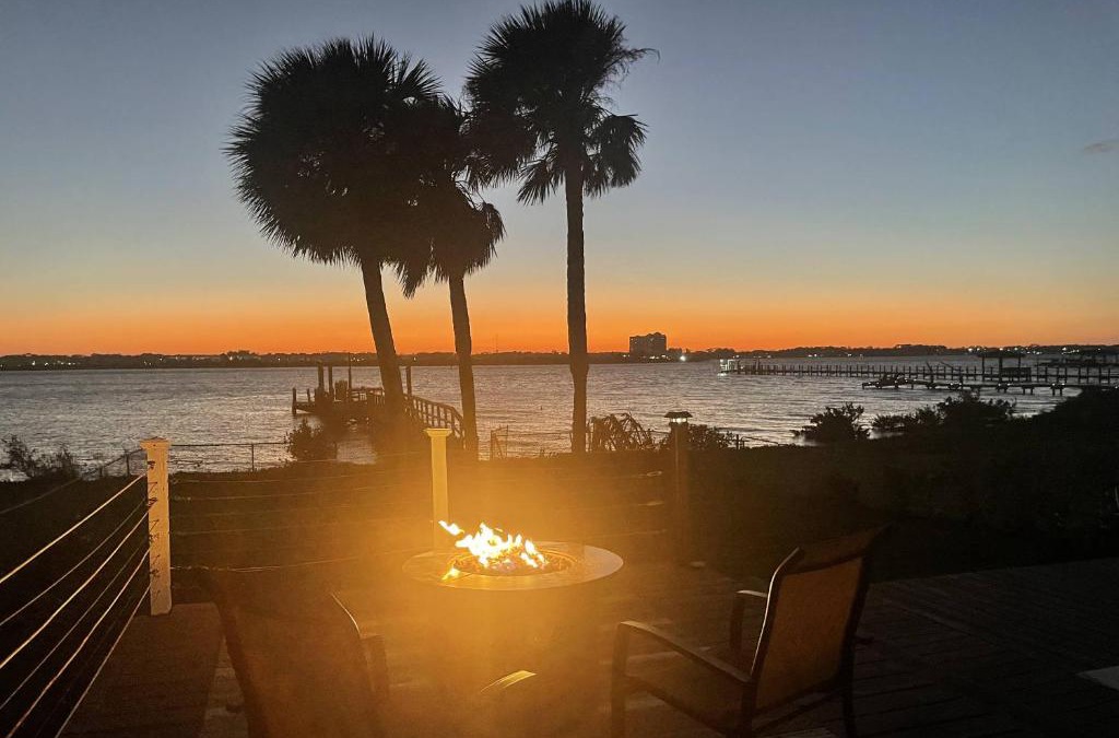 Rio Mar Beaches House | 3170 S Peninsula Drive