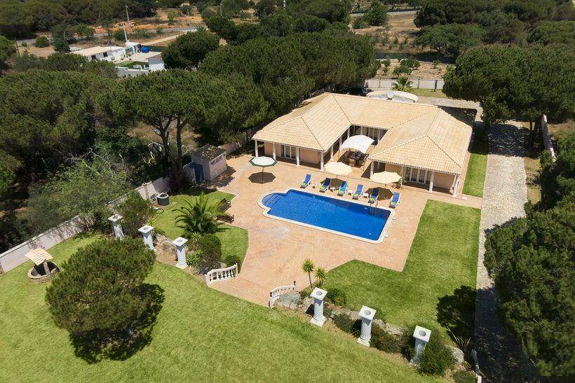 Vilamoura House | 320 m² House ∙ 4 bedrooms ∙ 10 guests