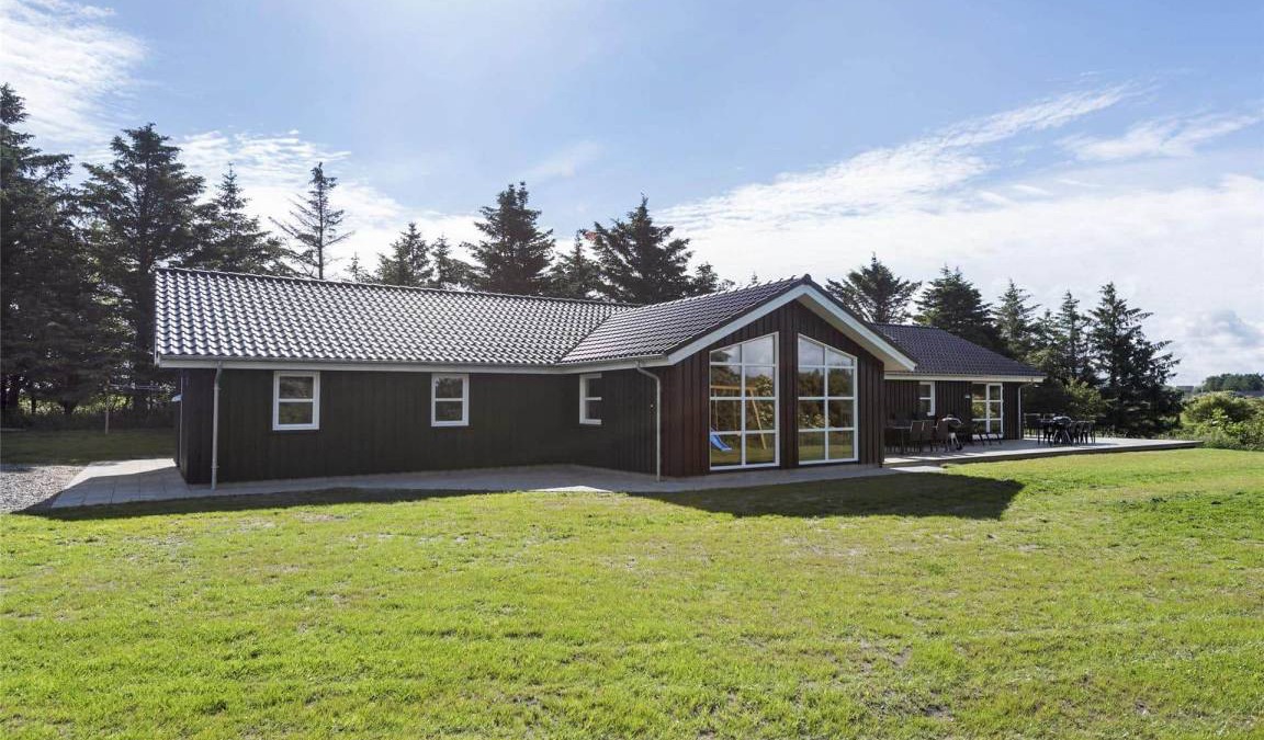 Hirtshals House | 320 m² House ∙ 7 bedrooms ∙ 20 guests