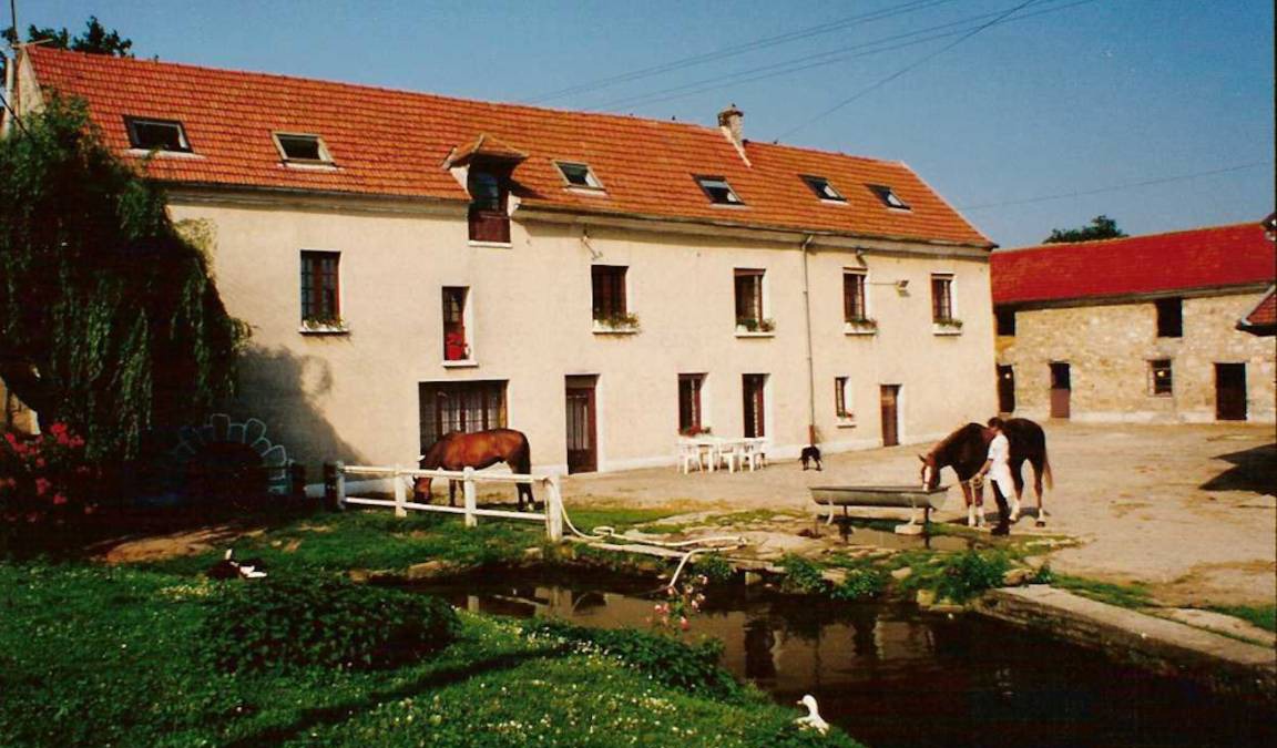 Viarmes House | 320 m² House ∙ 7 bedrooms ∙ 35 guests