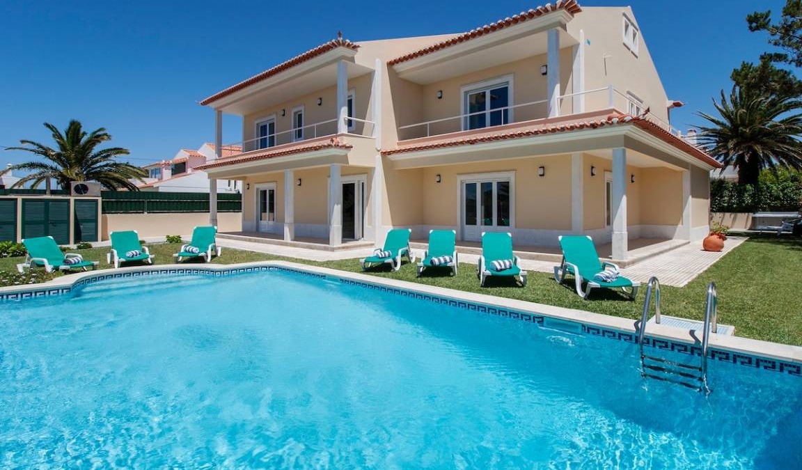 Ericeira Villa | 320 m² Villa ∙ 5 bedrooms ∙ 12 guests