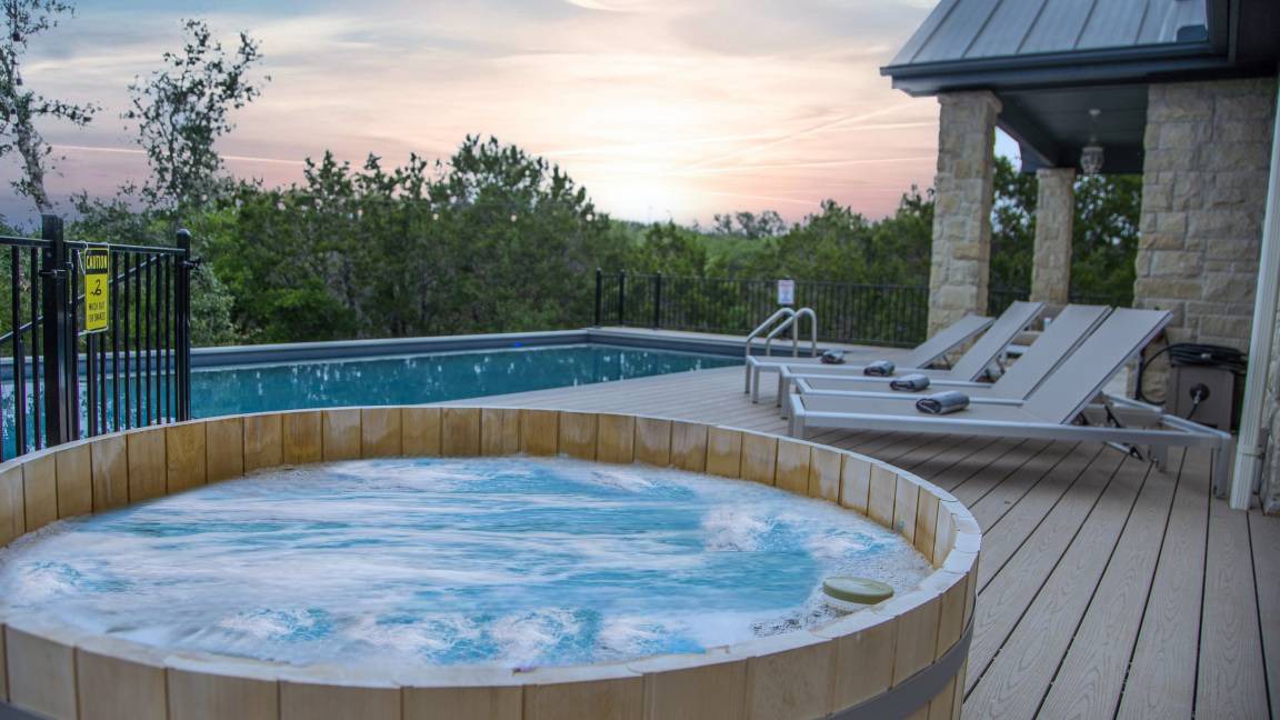 Spicewood House | 324 m² House ∙ 5 bedrooms ∙ 15 guests
