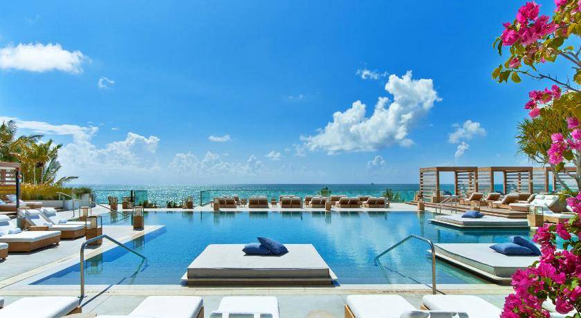 South Beach Hotel | 325 m² Hotel ∙ 2 bedrooms ∙ 127 guests