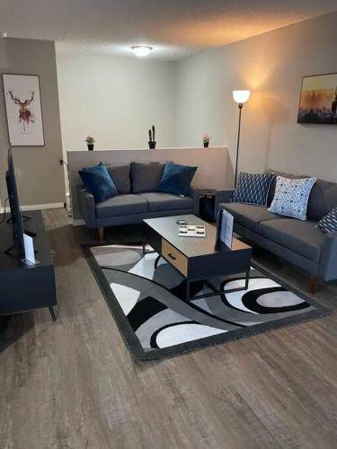 Camrose House | 325 m² House ∙ 2 bedrooms ∙ 4 guests