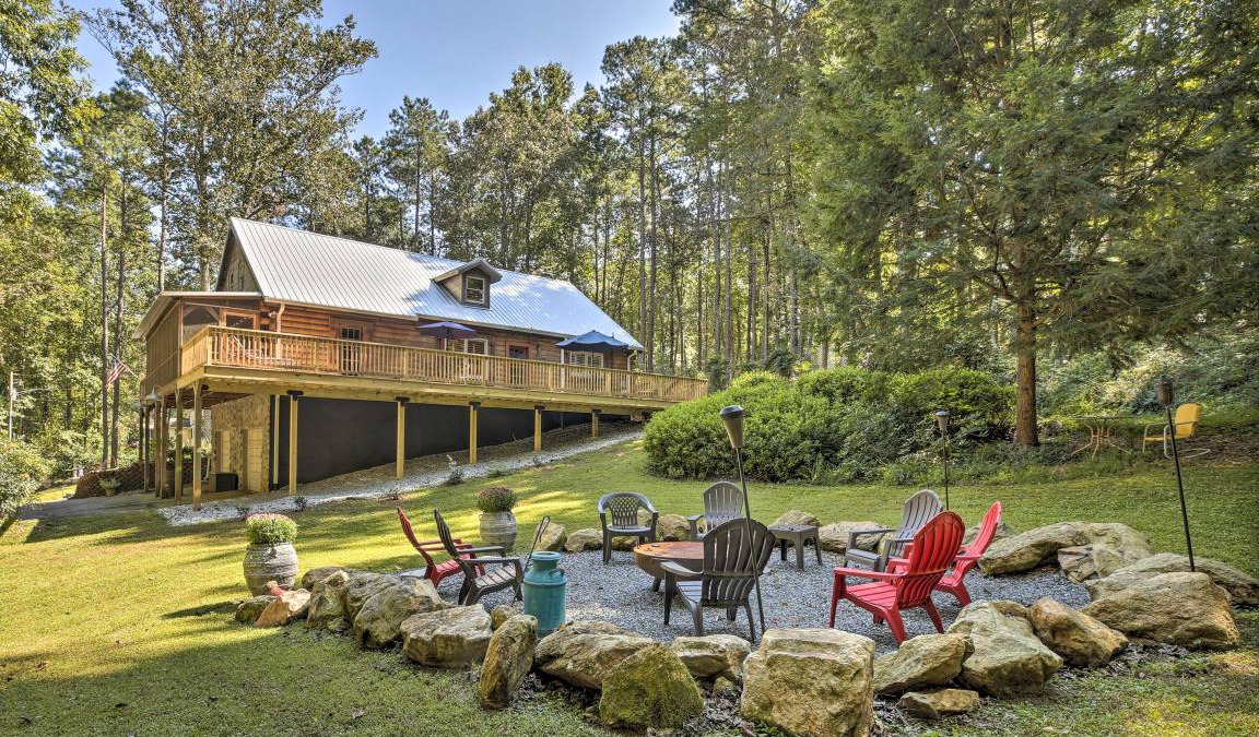 Mableton House | 325 m² House ∙ 3 bedrooms ∙ 6 guests