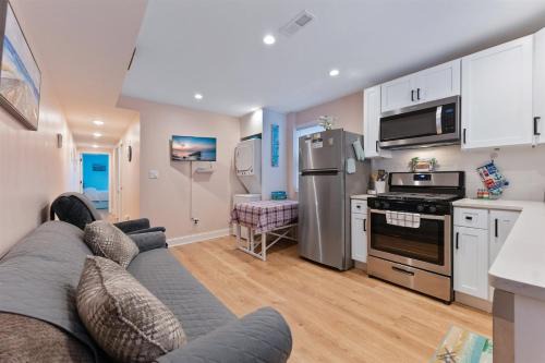 Cape May - Wildwood Apartment | 326 E Glenwood Ave, Unit 2