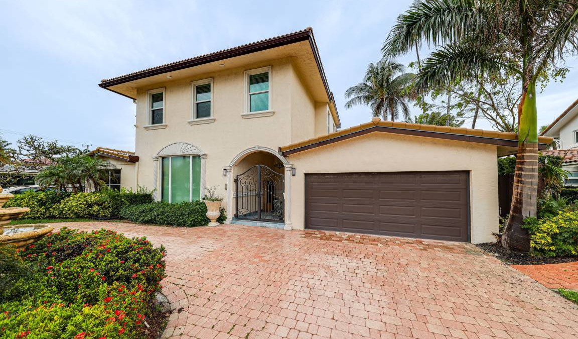Lighthouse Point House | 327 m² House ∙ 5 bedrooms ∙ 10 guests