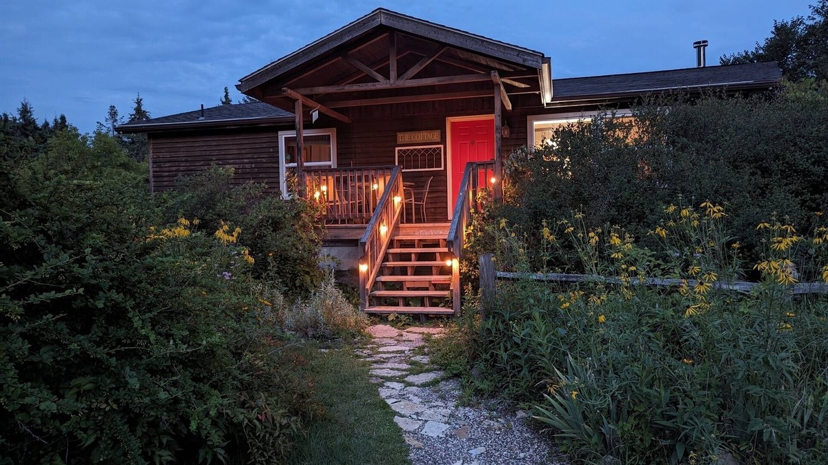 Maiden Rock Cottage | 33 Acres located in a wooded valley near Lake Pepin