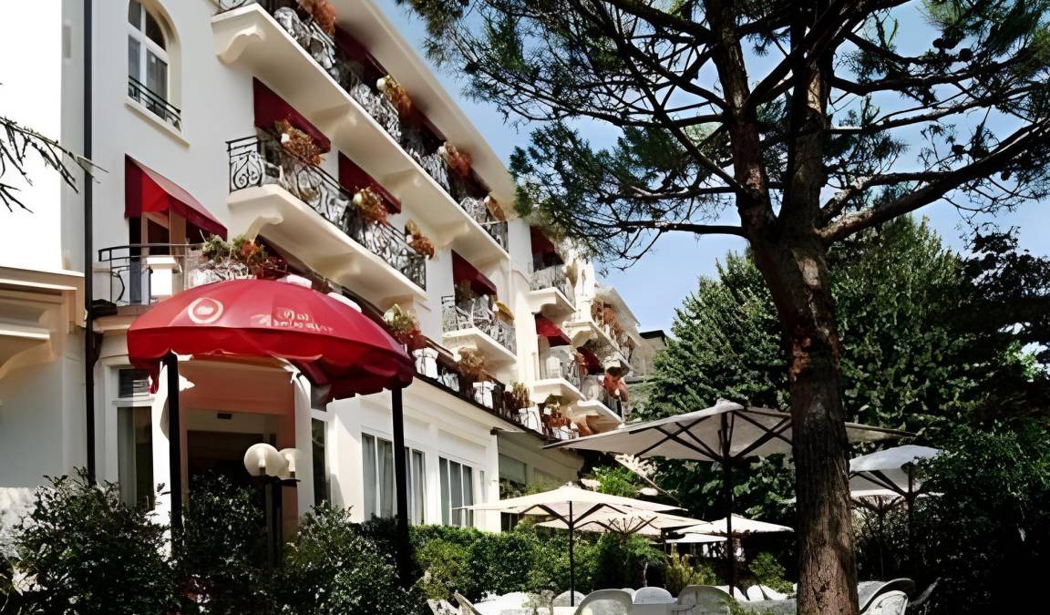 Lausanne Hotel | 33 m² Hotel ∙ 10 guests