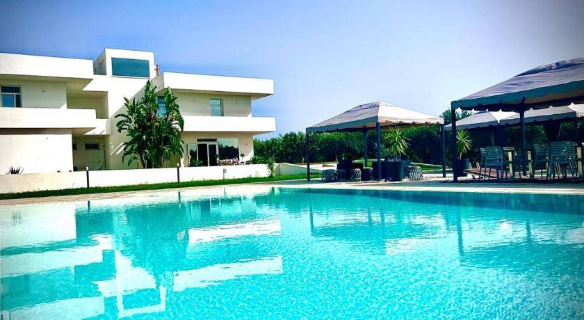 Porto Palo Hotel | 33 m² Hotel ∙ 3 bedrooms ∙ 127 guests