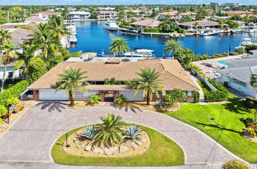 Lighthouse Point House | 332 m² House ∙ 4 bedrooms ∙ 10 guests