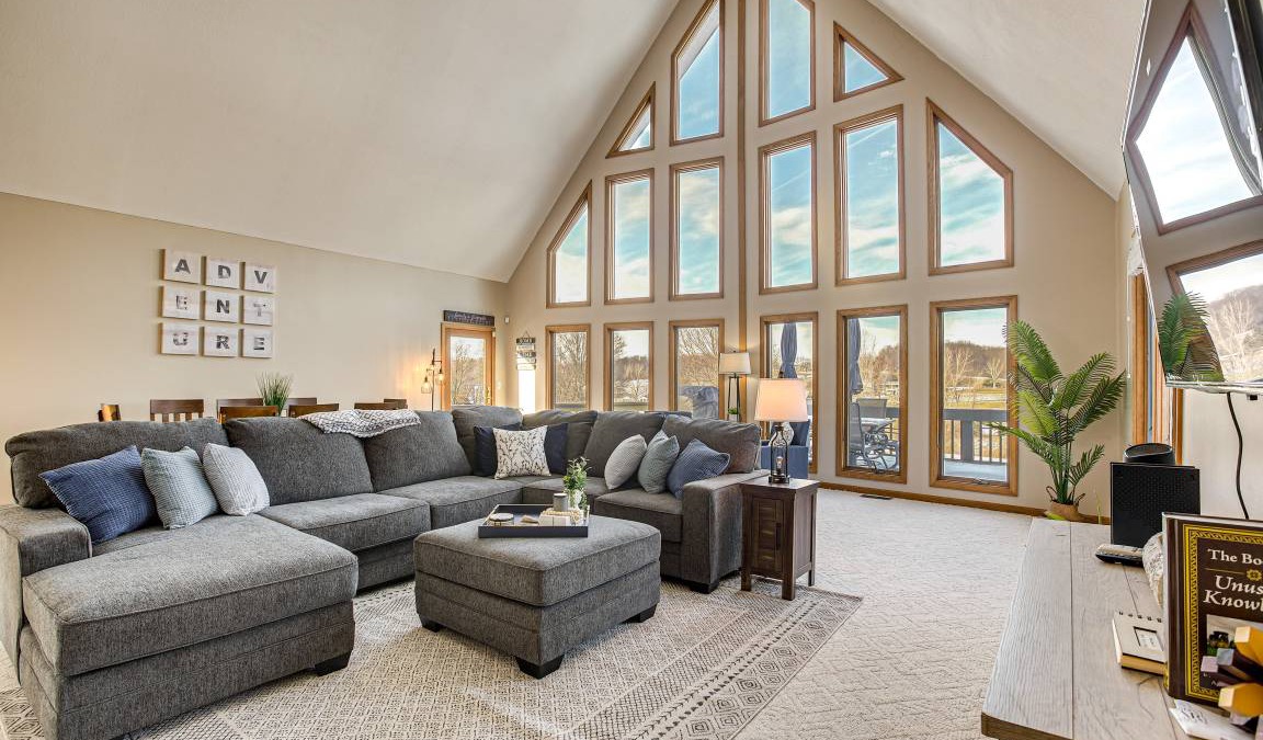 Apple Valley House | 333 m² House ∙ 4 bedrooms ∙ 12 guests