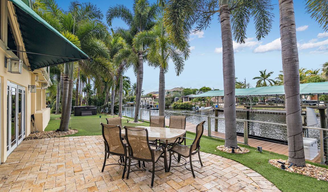 Lake Worth House | 334 m² House ∙ 3 bedrooms ∙ 6 guests