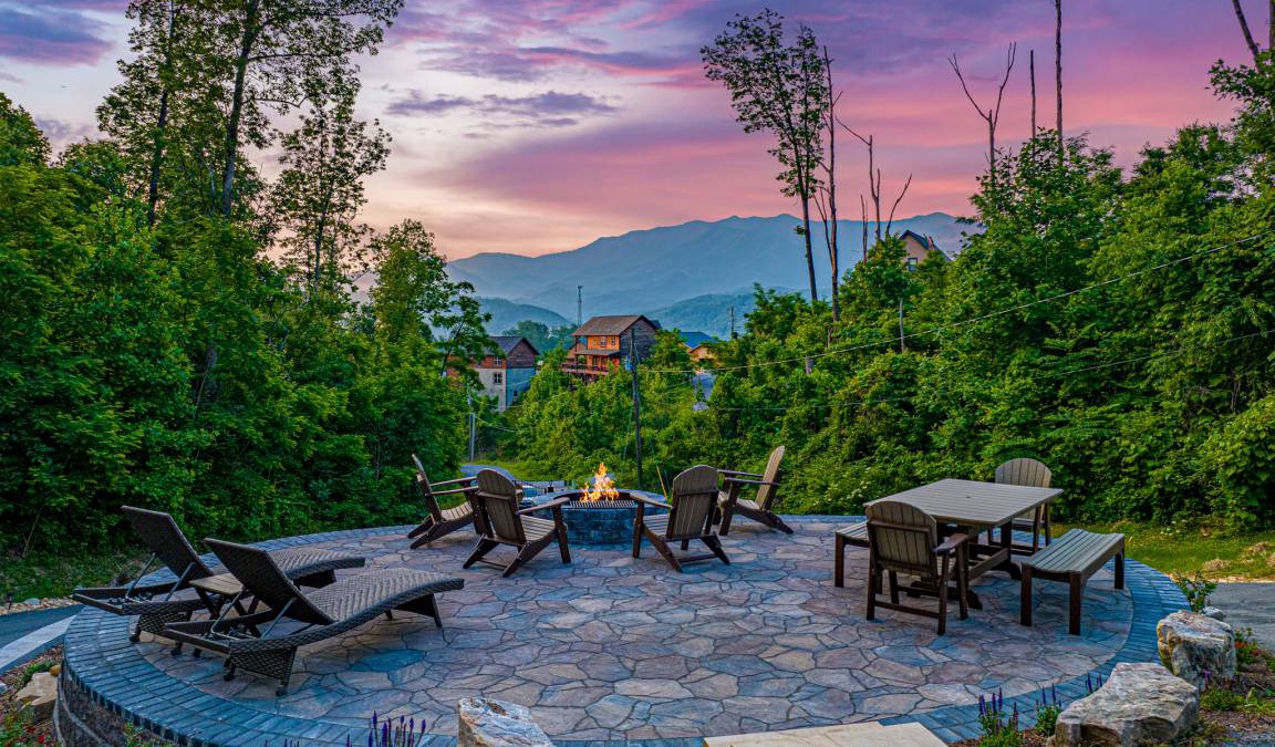 Chalet Village North House | 339 m² House ∙ 4 bedrooms ∙ 12 guests