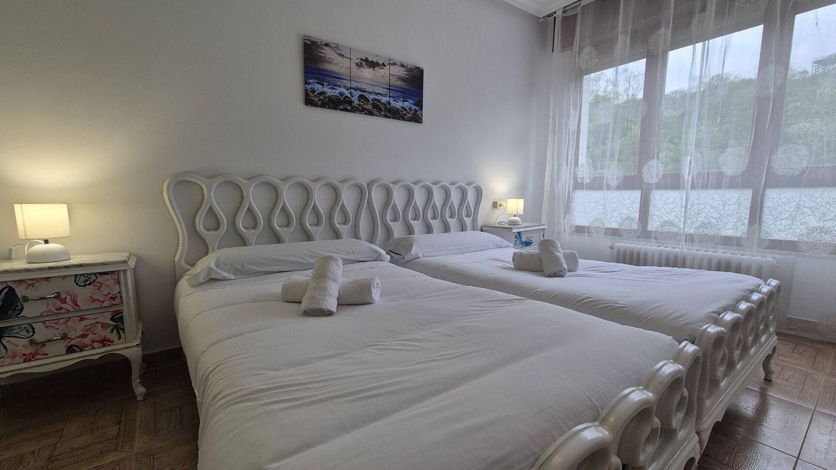 Tuilla Apartment | 33A02 Amplio Apartamento en Tuilla