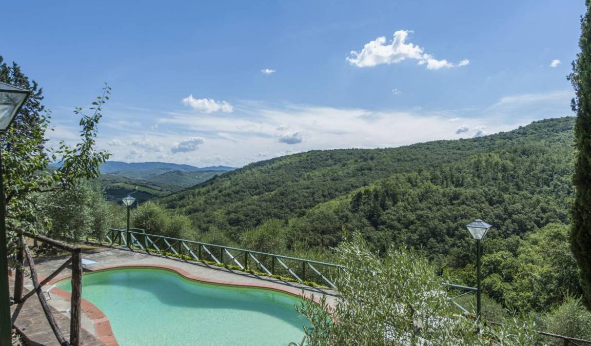 Castellina in Chianti Villa | 340 m² Villa ∙ 5 bedrooms ∙ 10 guests