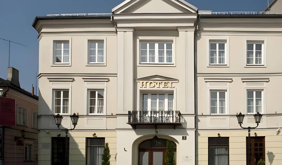Piotrkow Trybunalski Apartment | 35 m² Serviced apartment ∙ 4 guests