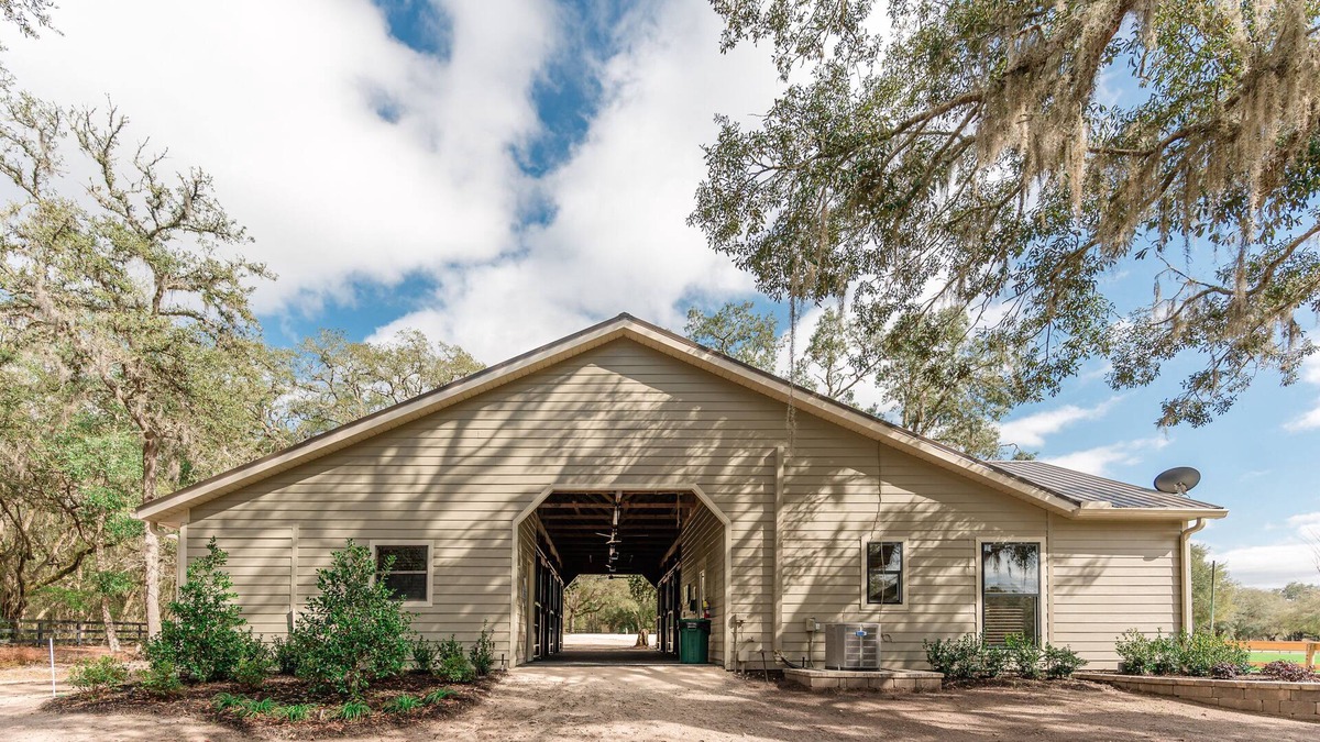 Bronson Cottage | 35 minutes from both Gainesville and Ocala, 20 minutes from HITS