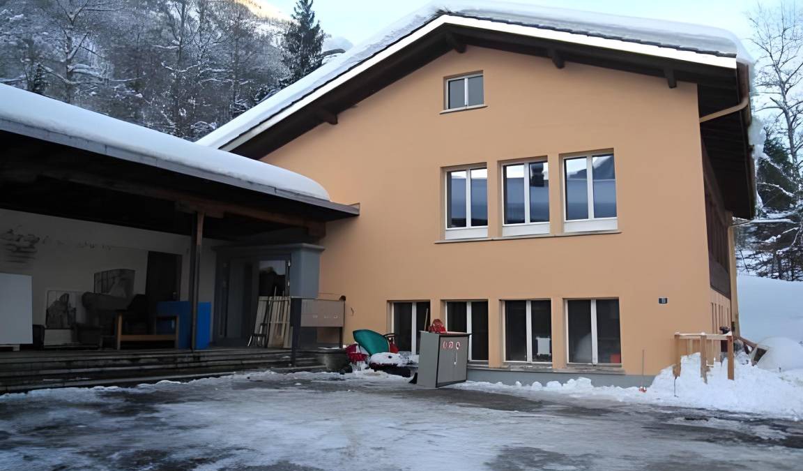 Wiler Apartment | 350 m² Apartment ∙ 11 bedrooms ∙ 31 guests