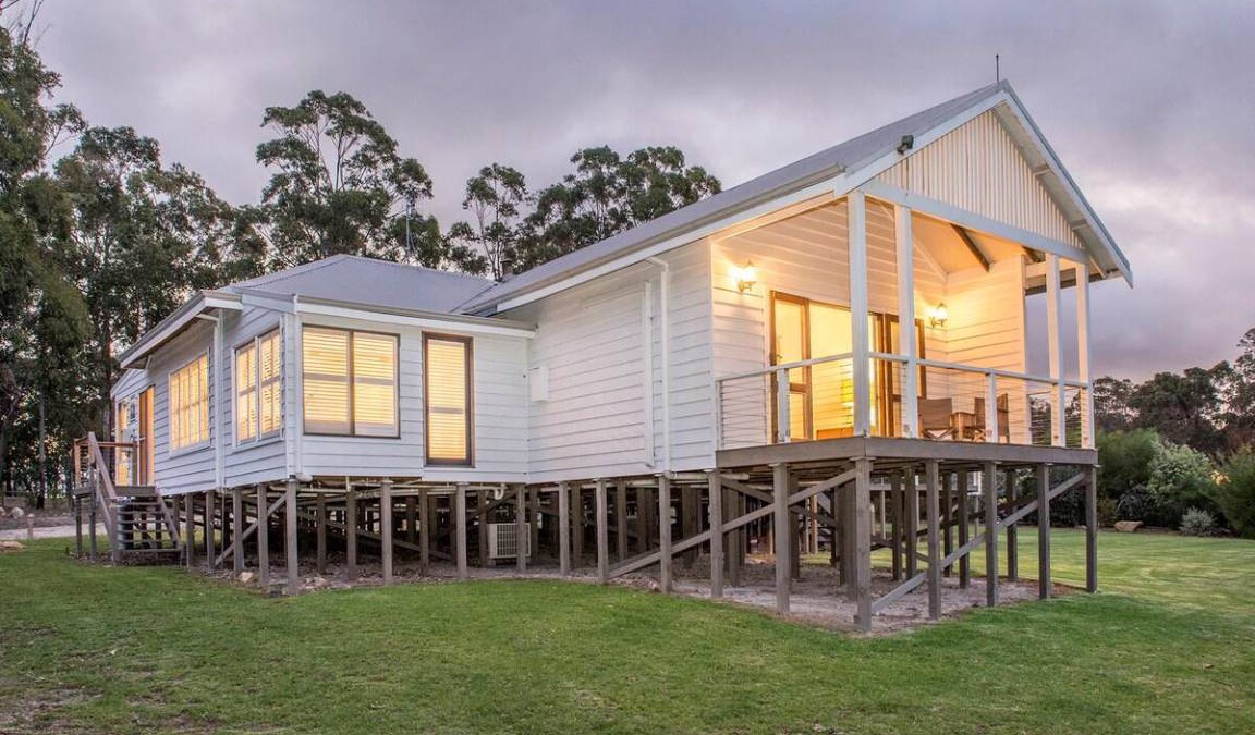 Quedjinup House | 350 m² House ∙ 3 bedrooms ∙ 8 guests
