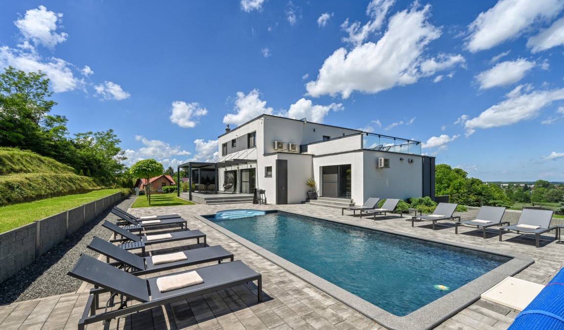 Ludbreg House | 350 m² House ∙ 4 bedrooms ∙ 8 guests