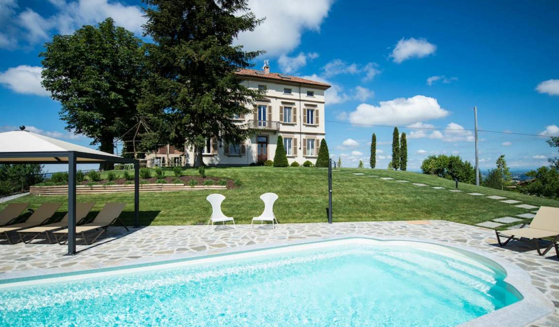 Costigliole d'Asti Villa | 350 m² Villa ∙ 4 bedrooms ∙ 12 guests