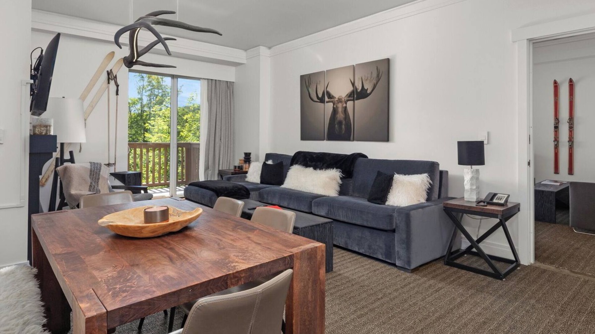 Stowe Area Cabin | 351C| 3 bdrm | 3rd Floor Pool And Mountain Views | Lodge At Spruce Peak