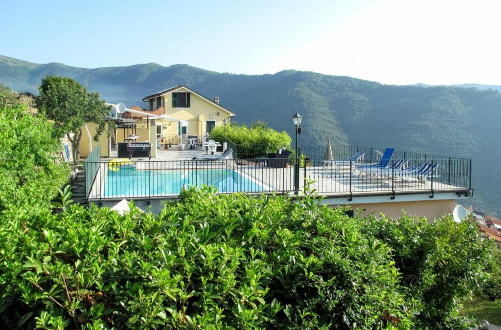 Valloria Apartment | 355 m² Apartment ∙ 5 bedrooms ∙ 30 guests