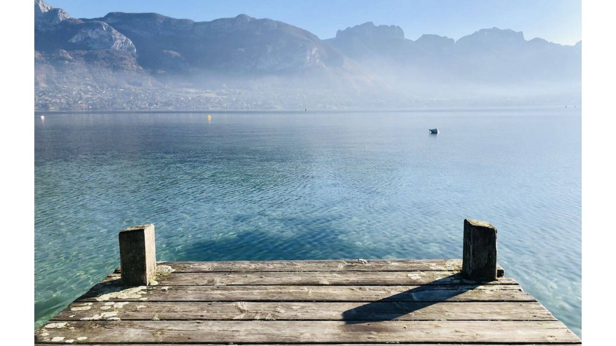 Sevrier Apartment | 35m2 studio with pool and lake view