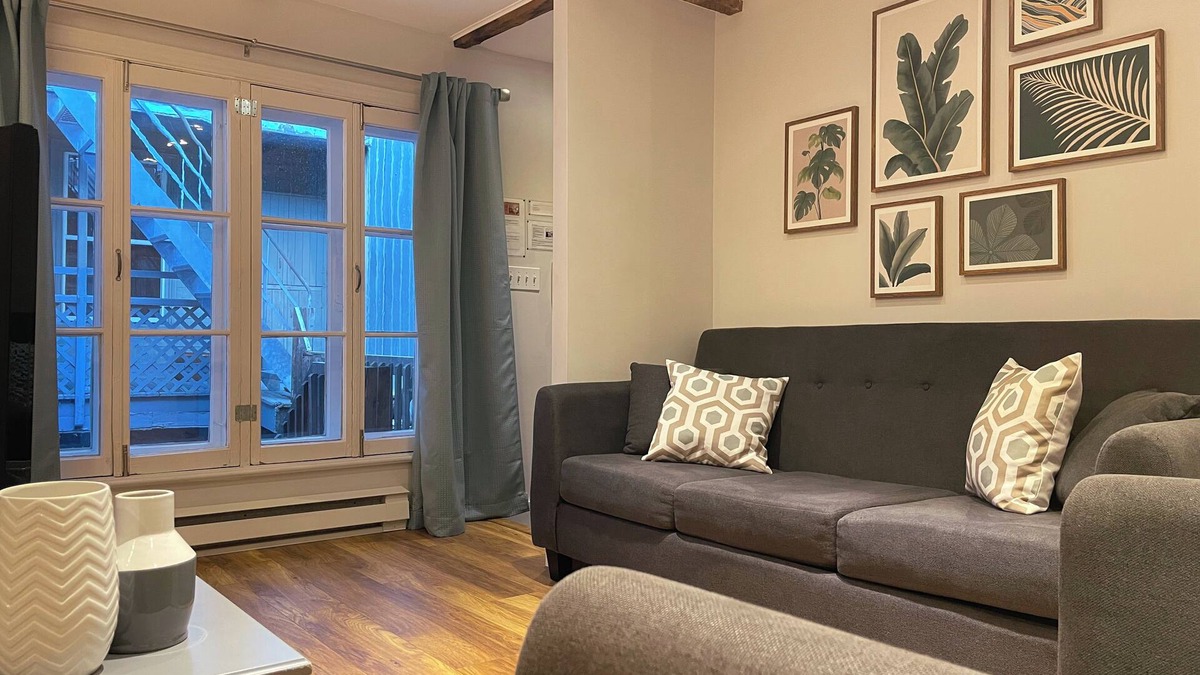 La Cite-Limoilou Apartment | 35SV-VE The Shoemaker