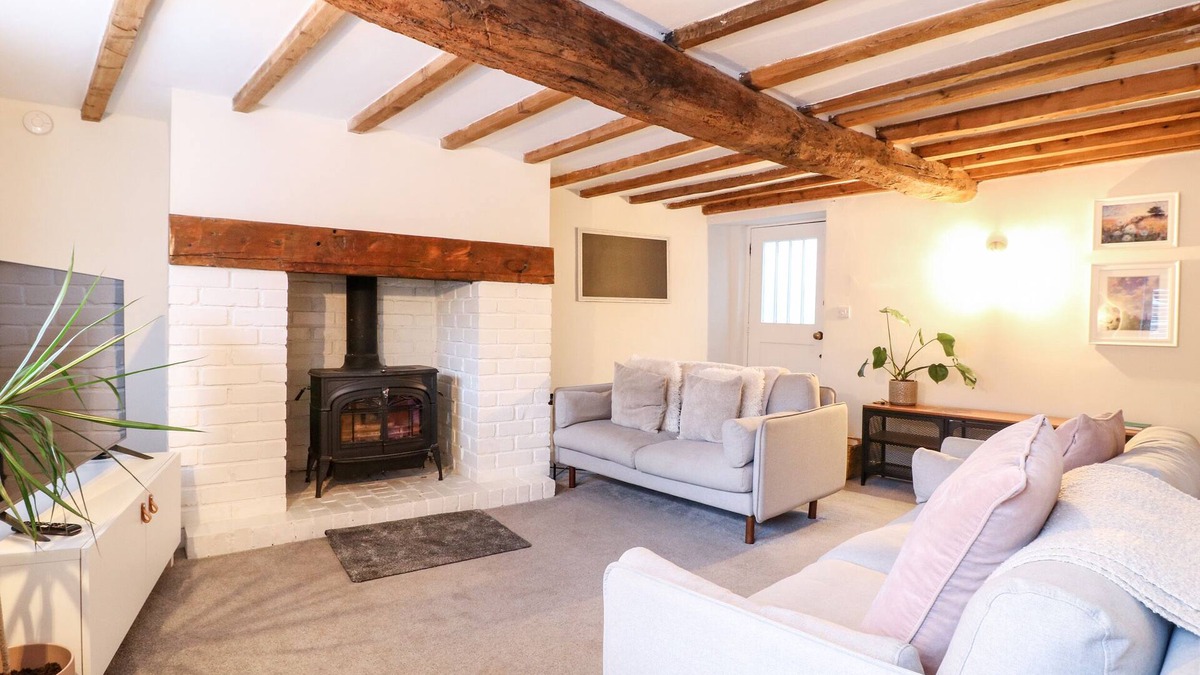 Ticknall Cottage | 36 Main Street