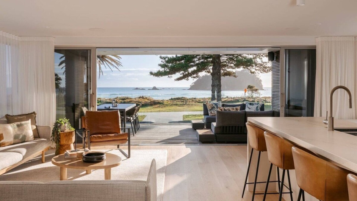 Mount Maunganui Villa | 36 Marine - Unparalleled beachfront luxury
