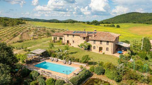Teverina di Cortona Villa | 360 m² Villa ∙ 5 bedrooms ∙ 10 guests