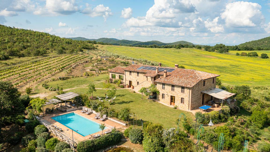 Teverina di Cortona Villa | 360 m² Villa ∙ 5 bedrooms ∙ 10 guests