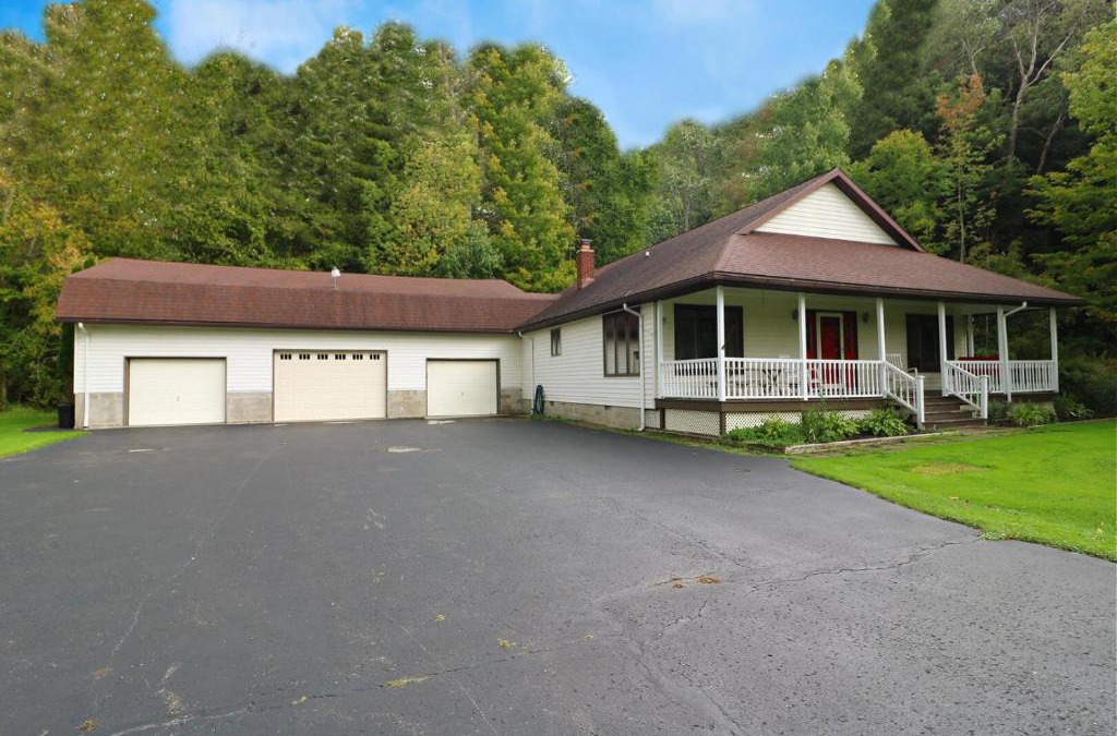 Stow House | 3640 Wells Bay Road home