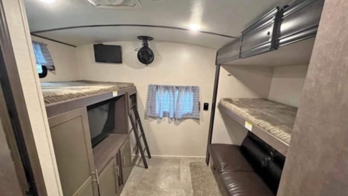 Mount Pleasant House | 37.5 ft camper. Sleeps 9. Delivery option is available.