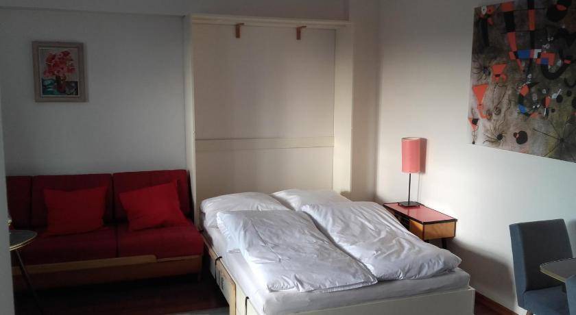 Nowa Huta Apartment | 37 m² Apartment ∙ 1 bedroom ∙ 3 guests